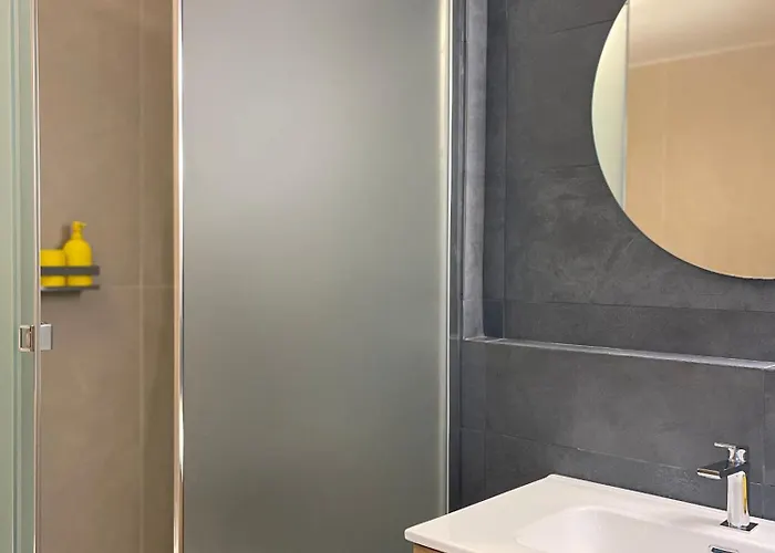 Nos Design - The Movie Loft Apartment