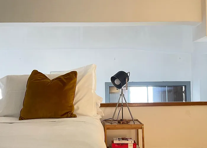 Nos Design - The Movie Loft Apartment